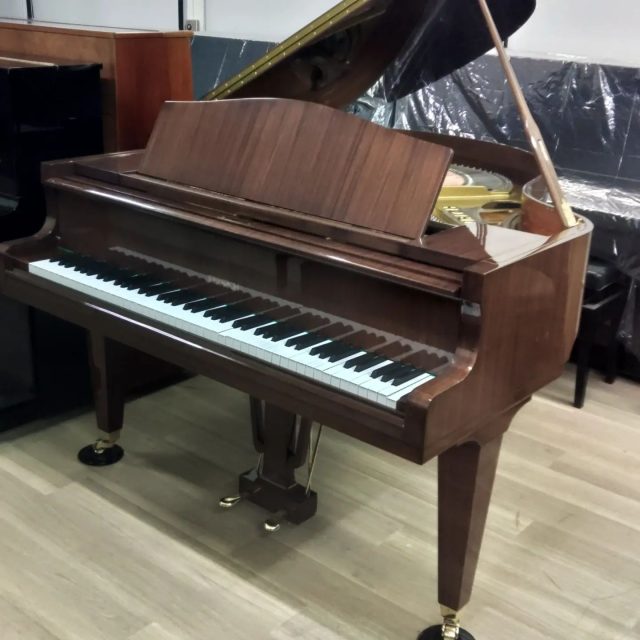 カワイ アップライトピアノ KS-2F | ピアノアトリエ 郡山楽器 1級